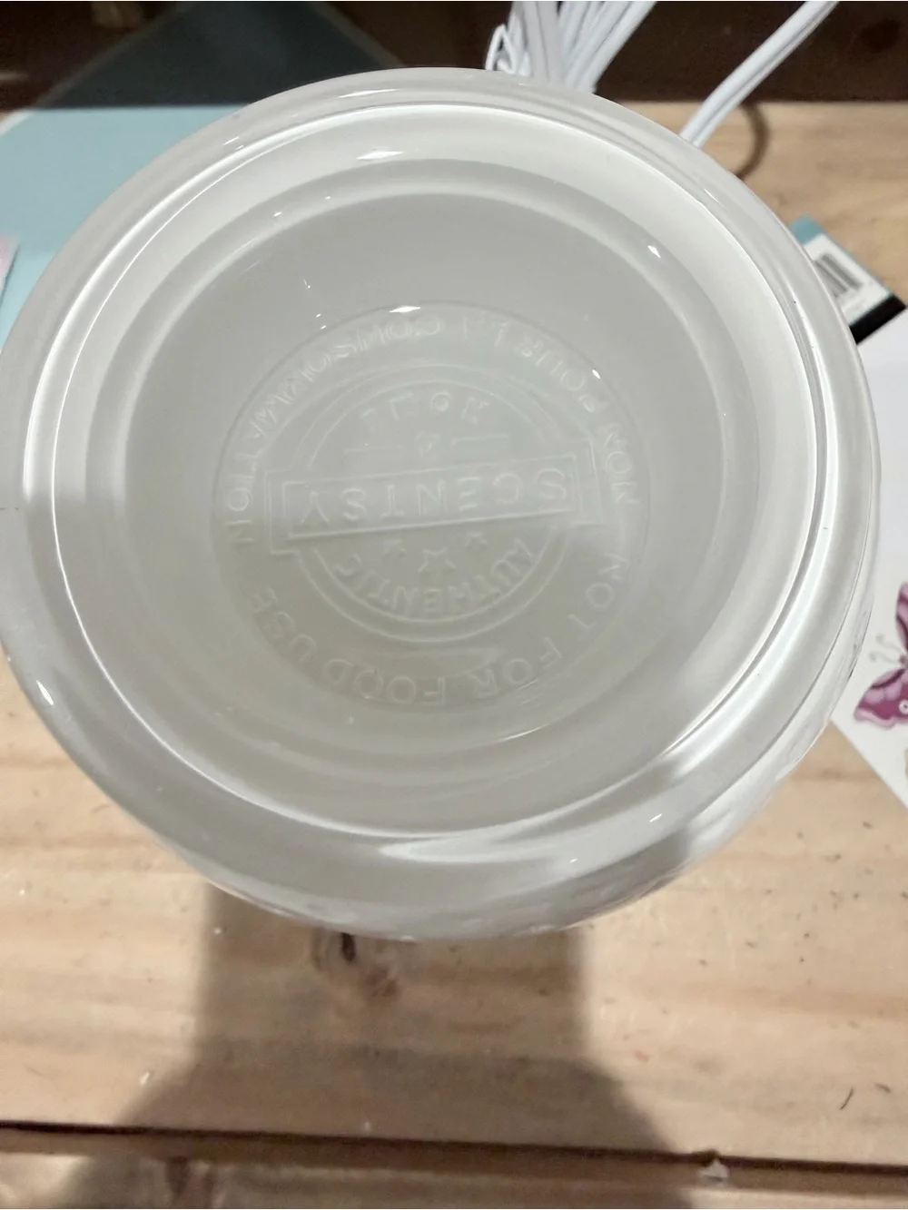 Scentsy Wax Warmer White Textured Ceramic Accent Vase